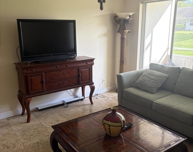 2800 Fiore Way - Photo Thumbnail 9