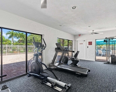 2800 Fiore Way - Photo Thumbnail 22