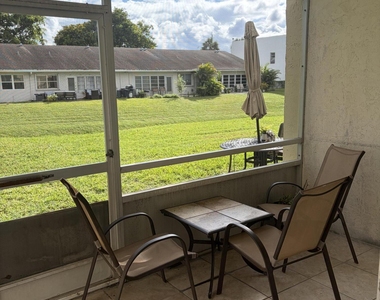 2800 Fiore Way - Photo Thumbnail 19