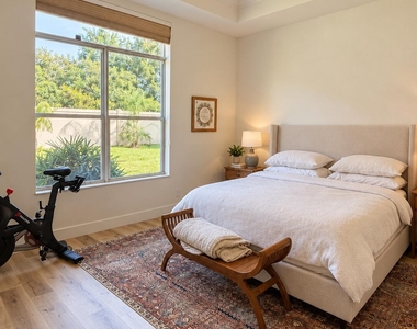 11317 Temple Street - Photo Thumbnail 11