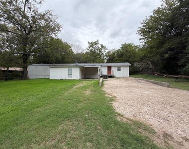 2916 E Briarwood Street - Photo Thumbnail 1