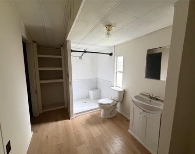2916 E Briarwood Street - Photo Thumbnail 9