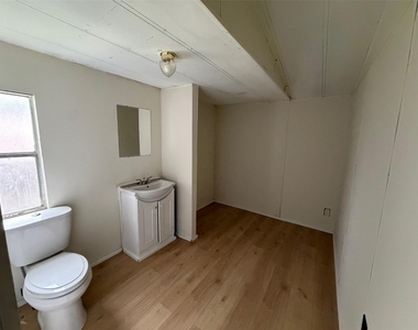2916 E Briarwood Street - Photo Thumbnail 11