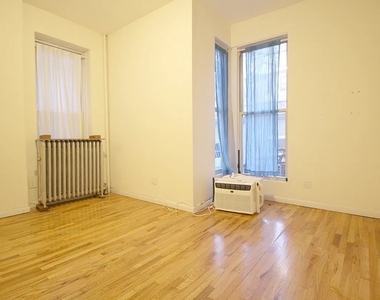 493 Clinton Avenue - Photo Thumbnail 4