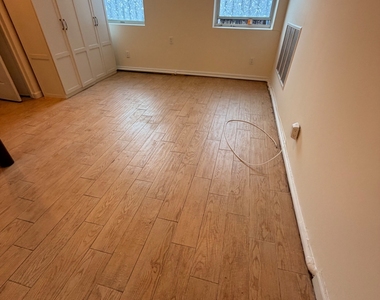 493 Clinton Avenue - Photo Thumbnail 2