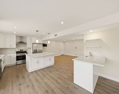 24585 Calvert Street - Photo Thumbnail 14