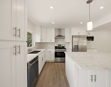 24585 Calvert Street - Photo Thumbnail 19
