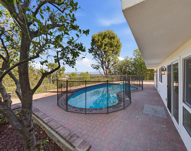 24585 Calvert Street - Photo Thumbnail 34