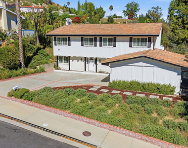 24585 Calvert Street - Photo Thumbnail 37