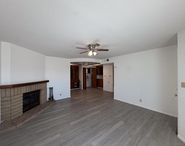 2577 Buena Vista Ave - Photo Thumbnail 4