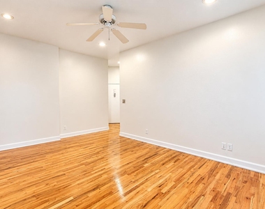 320 Wadsworth Avenue - Photo Thumbnail 1