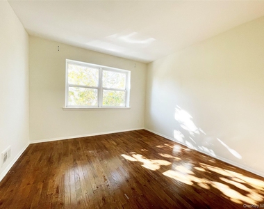 15-39 Bell Blvd., - Photo Thumbnail 5