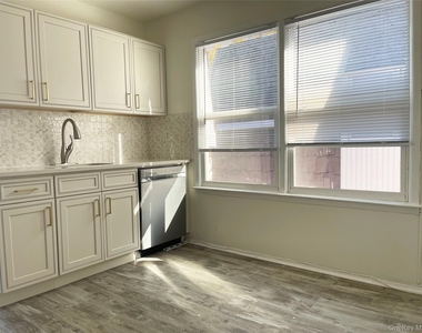 15-39 Bell Blvd., - Photo Thumbnail 12