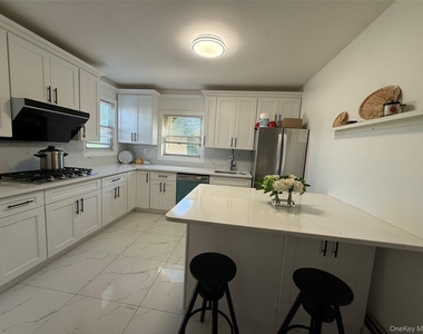 69-34 184th Street - Photo Thumbnail 3