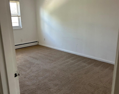 5845 78th Street - Photo Thumbnail 4