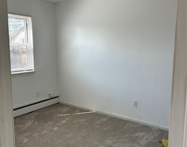 5845 78th Street - Photo Thumbnail 3