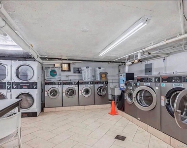37-21 80th Street - Photo Thumbnail 3