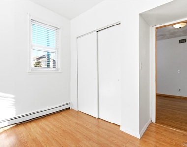 112 Walnut Street - Photo Thumbnail 20