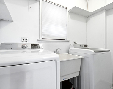 112 Walnut Street - Photo Thumbnail 26