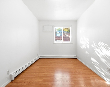112 Walnut Street - Photo Thumbnail 22