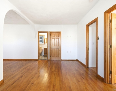 112 Walnut Street - Photo Thumbnail 16