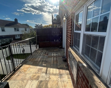 267-08 E Williston Avenue - Photo Thumbnail 14