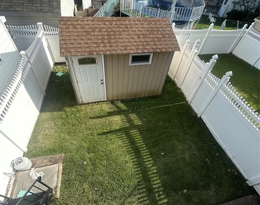 267-08 E Williston Avenue - Photo Thumbnail 17