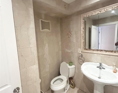 267-08 E Williston Avenue - Photo Thumbnail 11