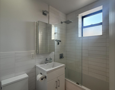 343 W 12th Street - Photo Thumbnail 4