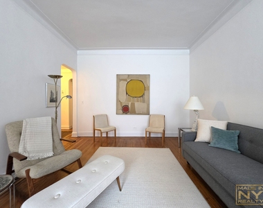 27 E 94th Street - Photo Thumbnail 3