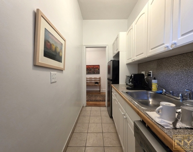 27 E 94th Street - Photo Thumbnail 1