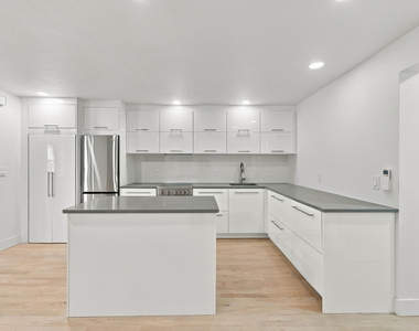 240 Carlton Avenue - Photo Thumbnail 4