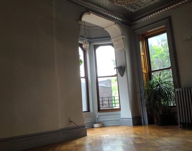 18 Herkimer Street - Photo Thumbnail 9