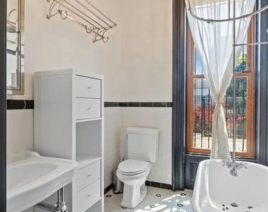 18 Herkimer Street - Photo Thumbnail 4