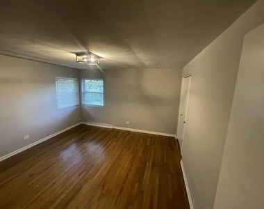 117 E 6th Avenue - Photo Thumbnail 9