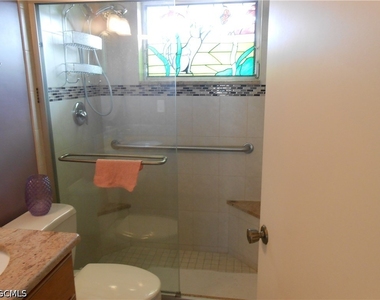 2320 Narcissus Court - Photo Thumbnail 13