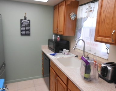 2320 Narcissus Court - Photo Thumbnail 21