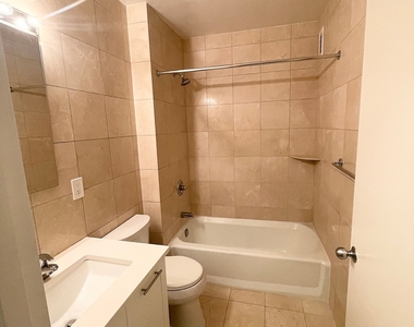 West 87th Street - Photo Thumbnail 7