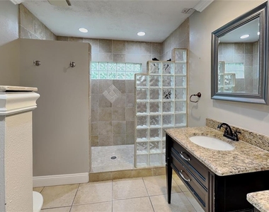 220 S Fox Chase Point - Photo Thumbnail 10