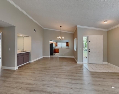 220 S Fox Chase Point - Photo Thumbnail 2