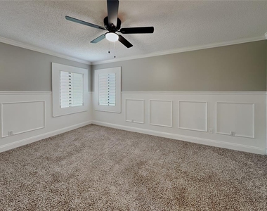 220 S Fox Chase Point - Photo Thumbnail 7