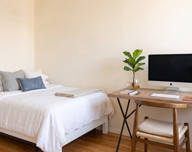 512 East 119th Street - Photo Thumbnail 4