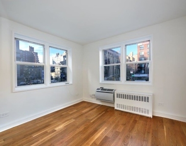 West 15th Street - Photo Thumbnail 1