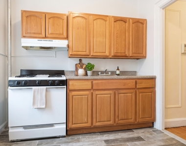 87 Ellwood Street #4F - Photo Thumbnail 3