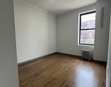 560 West 163rd Street - Photo Thumbnail 2