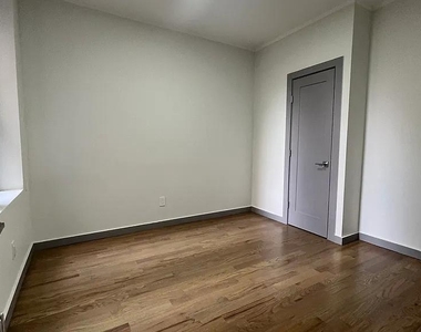 560 West 163rd Street - Photo Thumbnail 4