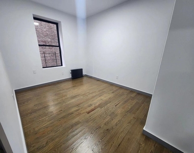 660 West 180th Street - Photo Thumbnail 9