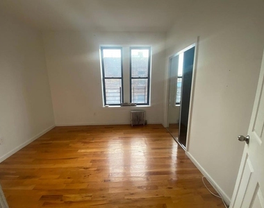 660 West 180th Street - Photo Thumbnail 5