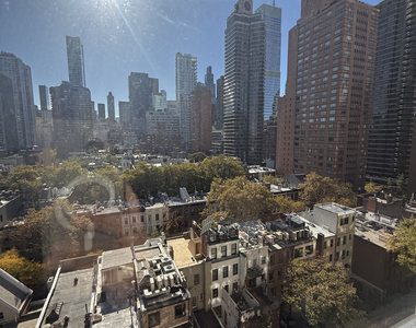 220 East 63rd Street - Photo Thumbnail 2