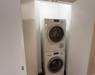 220 East 63rd Street - Photo Thumbnail 2